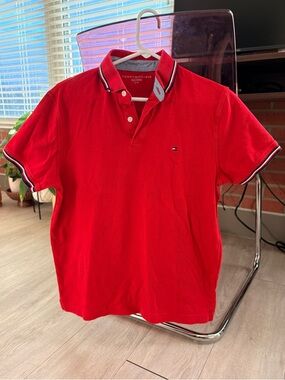 Tommy Hilfiger Men’s 100% Cotton Regular Fit Tommy Polo in Red Size Small